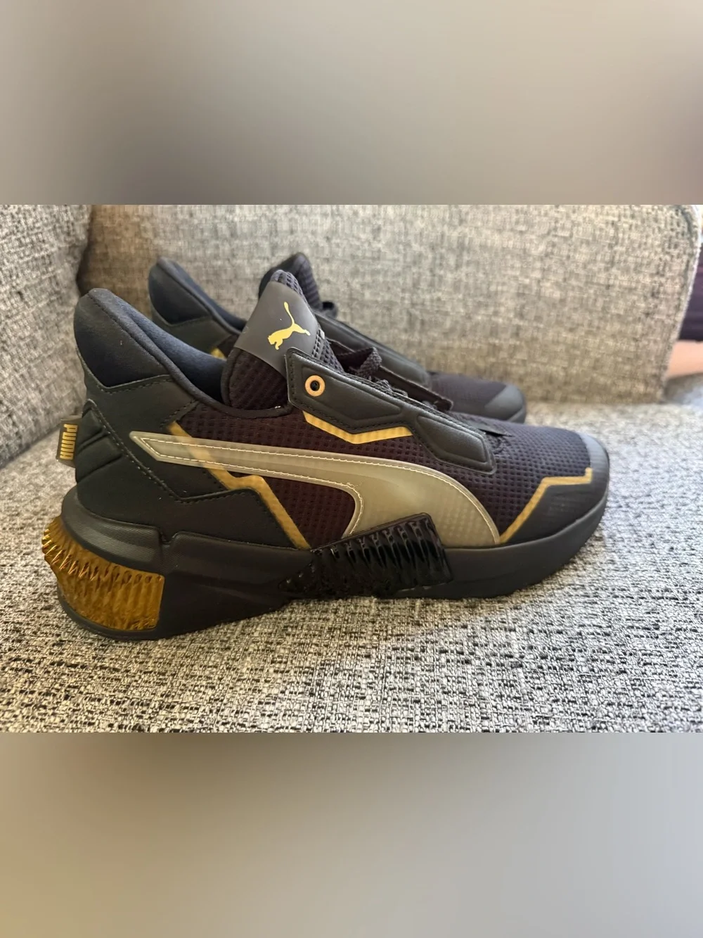 Puma sporty sneakers